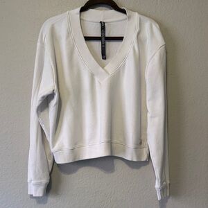 Vuori White V-Neck Sweatshirt